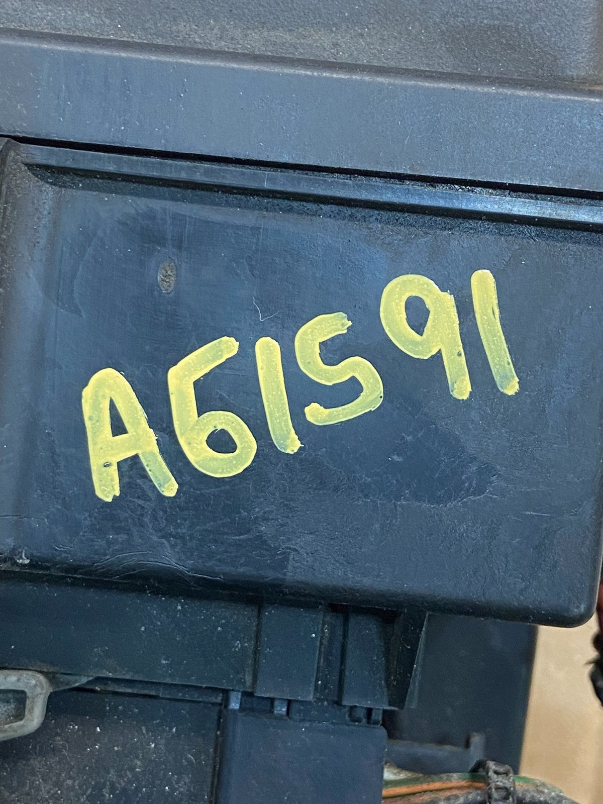 2005 Jeep Grand Cherokee Integrated Power Fuse Box Relay AG1591 DW7