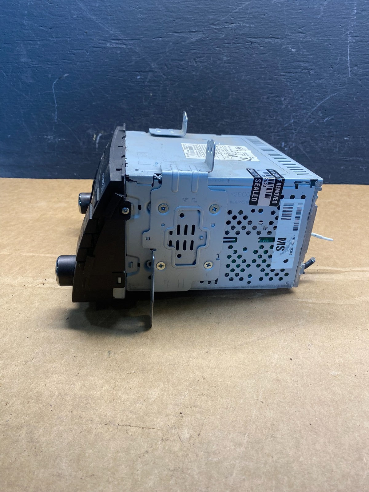 2009 2010 Hyundai Sonata Am Fm Cd Player Radio Receiver AD7330 DG1