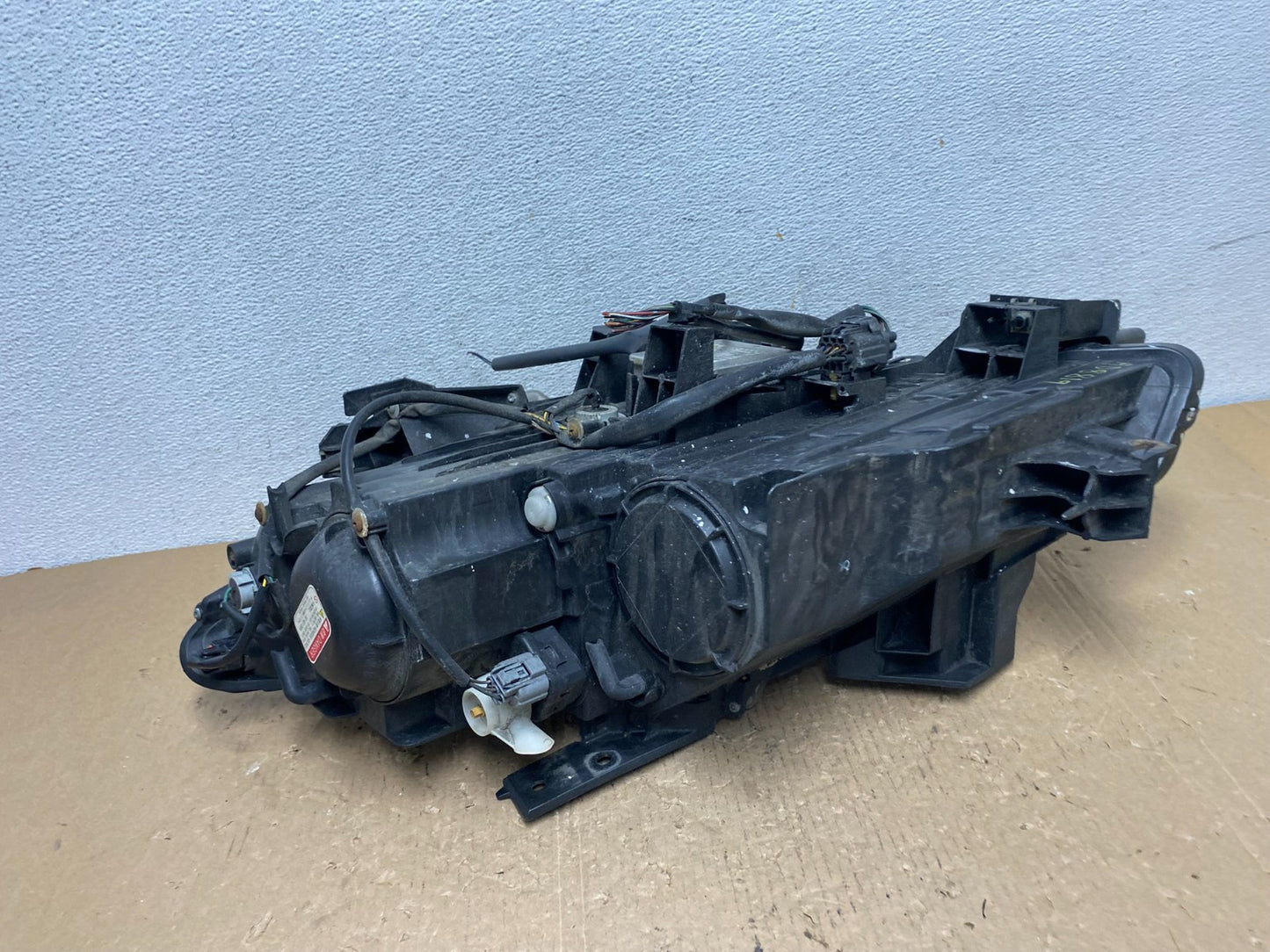2010 - 2012 Mazda Cx9 Cx-9 Right Passenger RH Headlight Xenon HID AD8819 DW4