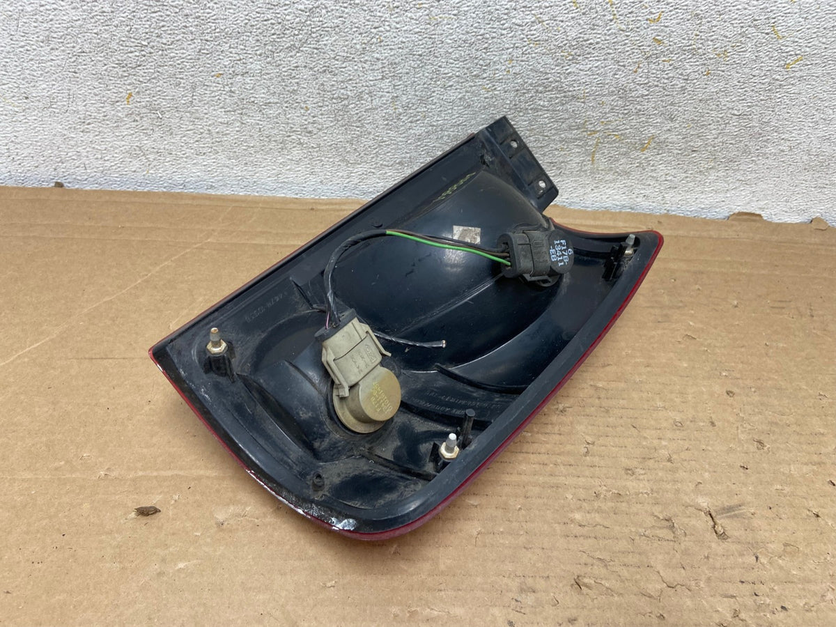 1997 to 2002 Ford Expedition Left Driver LH Tail light AH8861 LK4