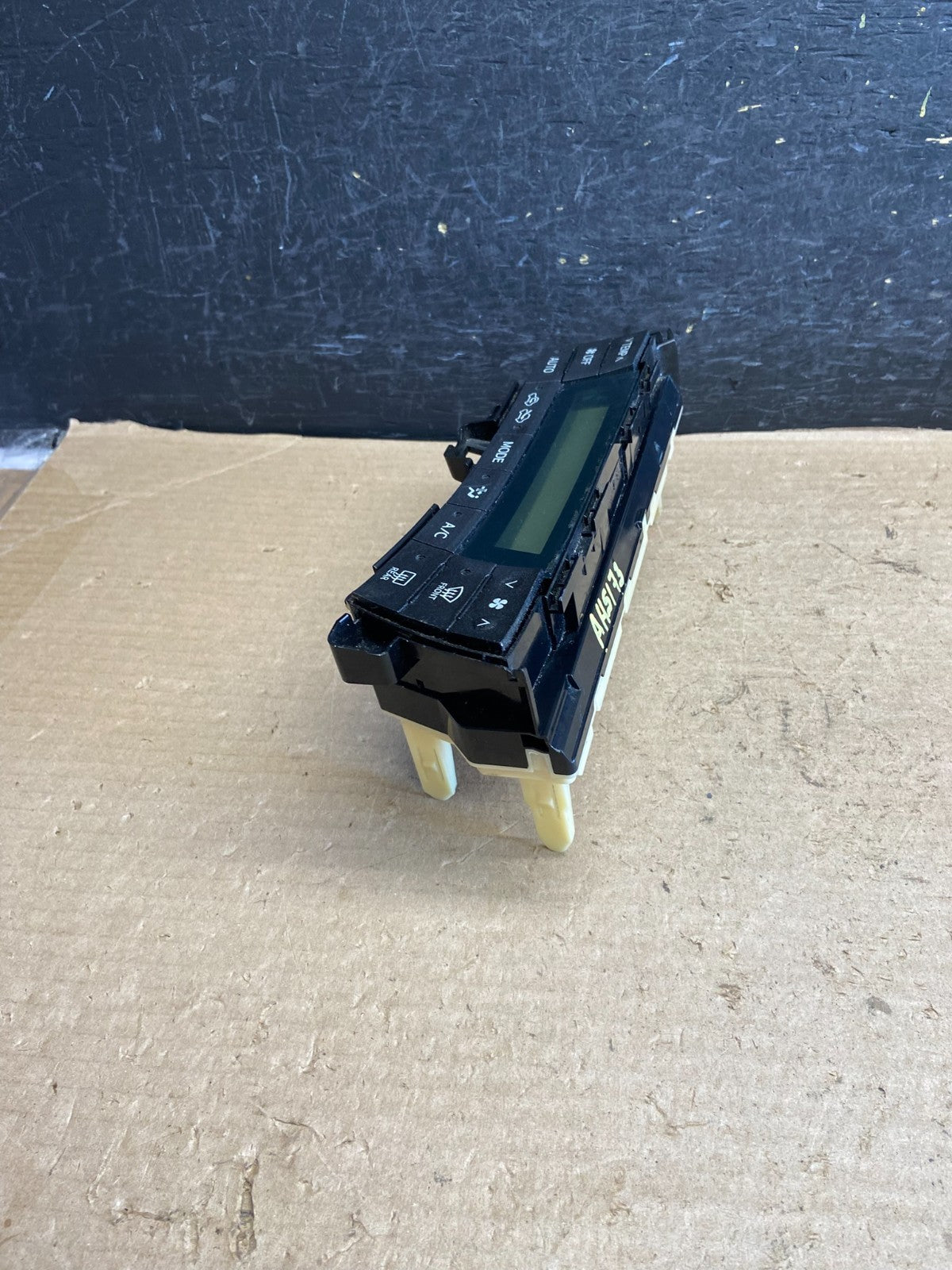 2010 to 2015 Toyota Prius A/C Heater Climate Control Unit Switch ah5173 DG2