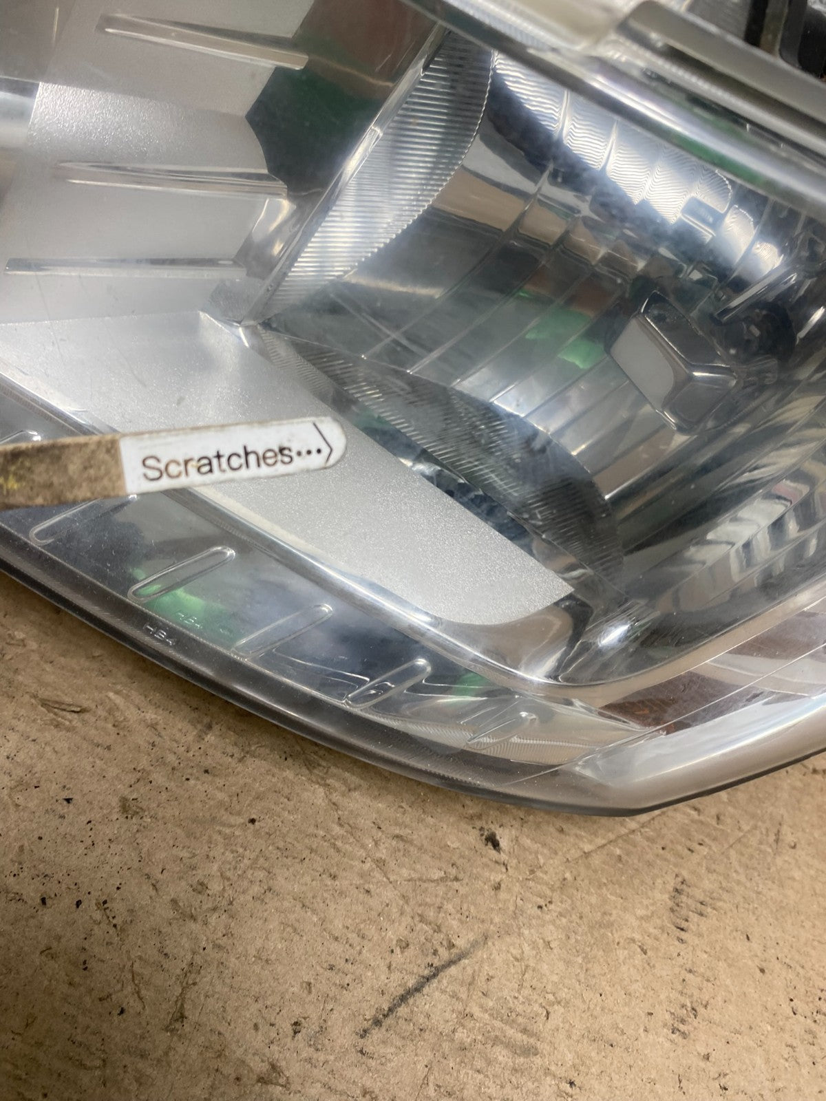 2009 to 2017 Dodge Journey Headlight Left Driver Lh Side Halogen AF5067 DW3