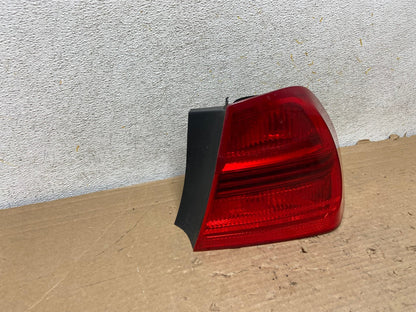 2006 2007 2008 Bmw 328i 3 Series Right Passenger Side Tail Light AH9060 LK1