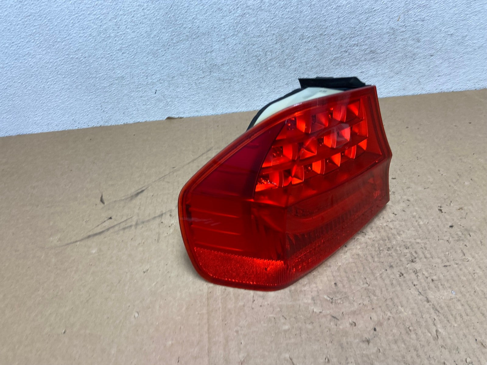 2009 2010 BMW 323i 325i 328i 335i 3 Series Left Driver Tail Light AG1056 LK2