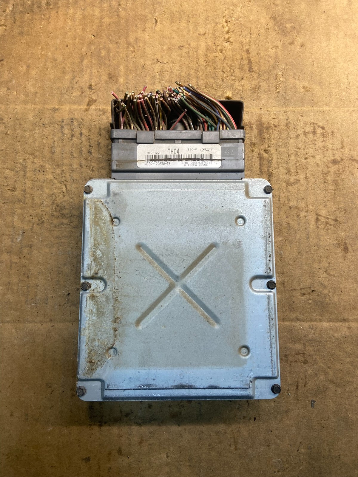2004 Ford Truck F350SD Engine Control Module Unit ECU ECM y4652 DG2