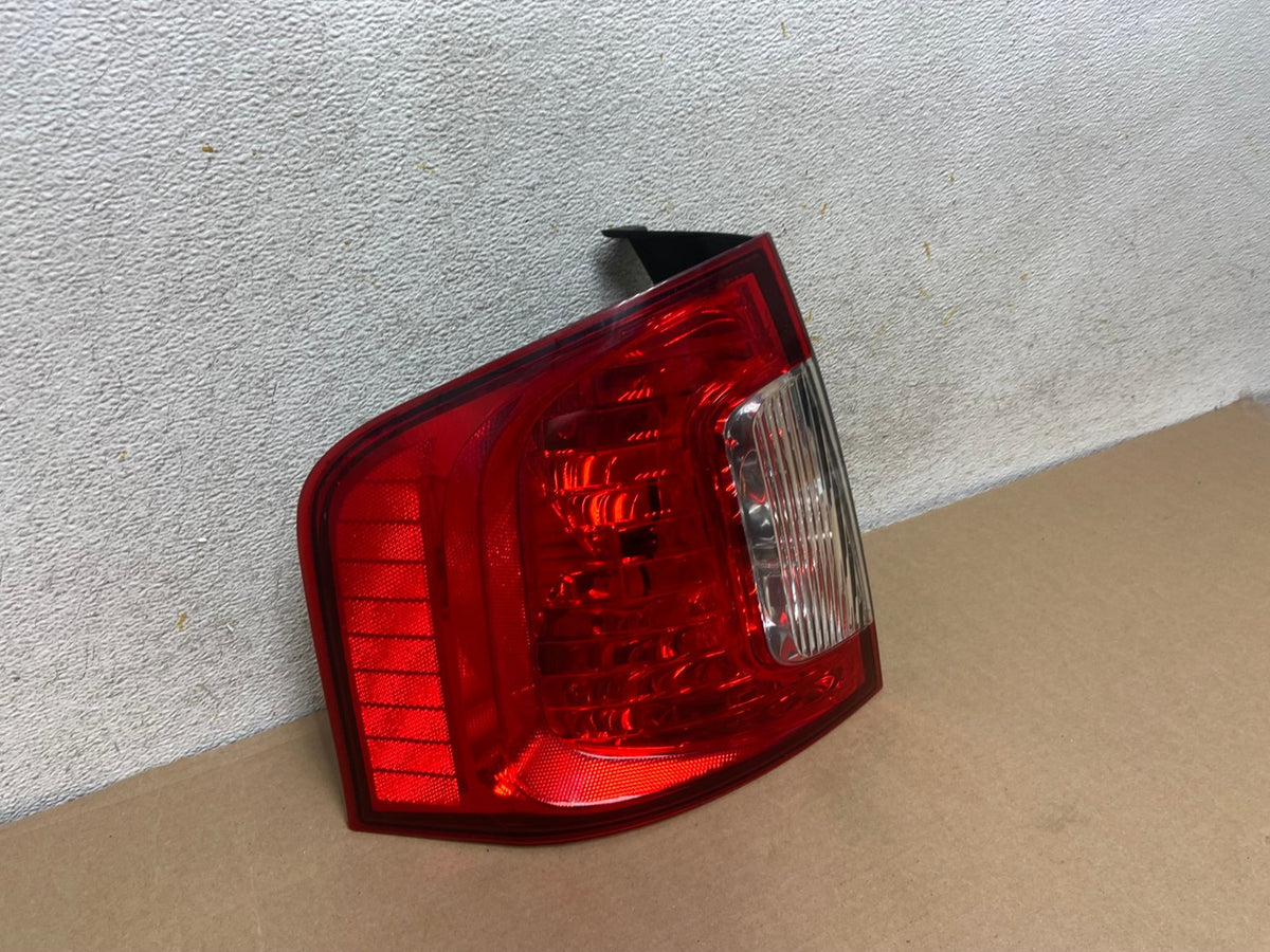 2011 2012 2013 2014 Ford Edge Left Driver Lh Side Tail Light AH9313 LK2