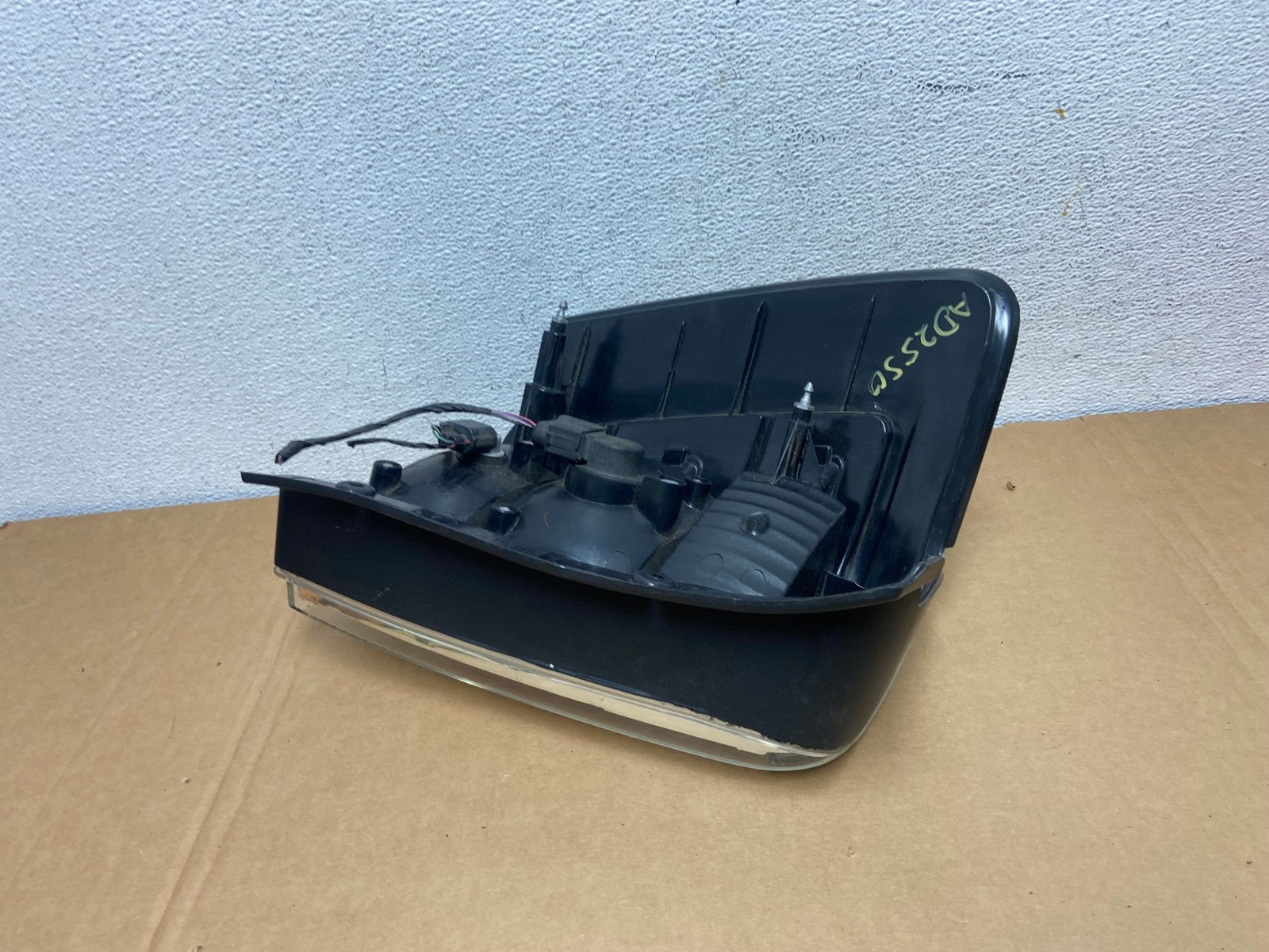 2008 2009 2010 2011 Mercury Mariner Right Passenger Side Tail Light AD2550 LK5