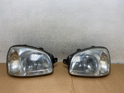 2001-2003 Hyundai Santa Fe Left+Right Headlights Halogen AI5663 DW0