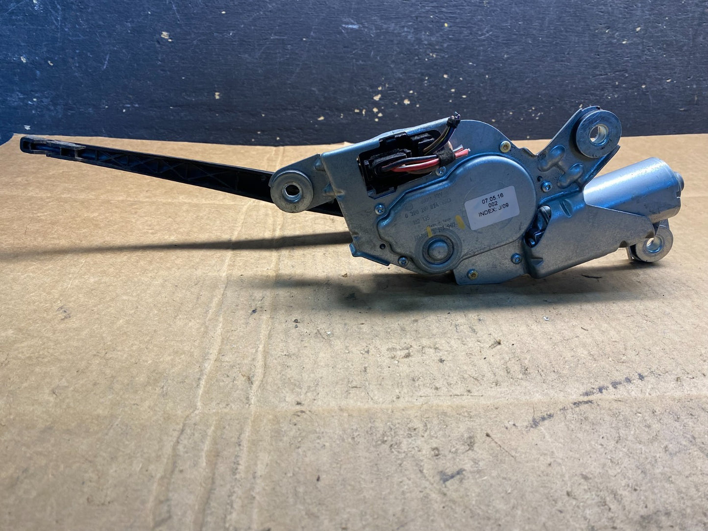 2004 to 2010 BMW X3 E83 Rear Windshield Wiper Motor OEM ab3787  DG5