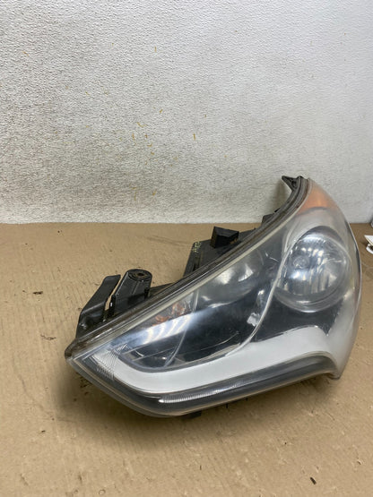 2012 - 2017 Hyundai Veloster Left Driver LH Side Halogen Headlight AH6837 DW1