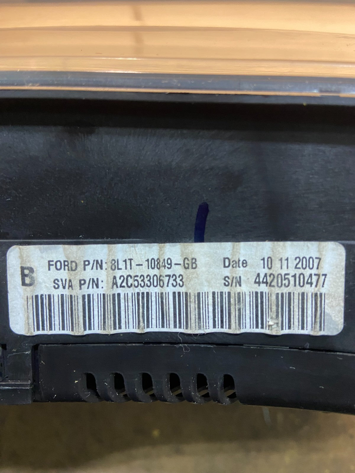 2007 2008 Ford  Expedition Speedometer Cluster Gauge Oem Y7420 DG6