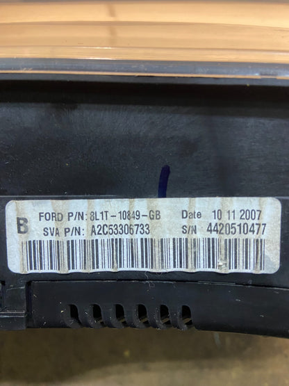 2007 2008 Ford  Expedition Speedometer Cluster Gauge Oem Y7420 DG6