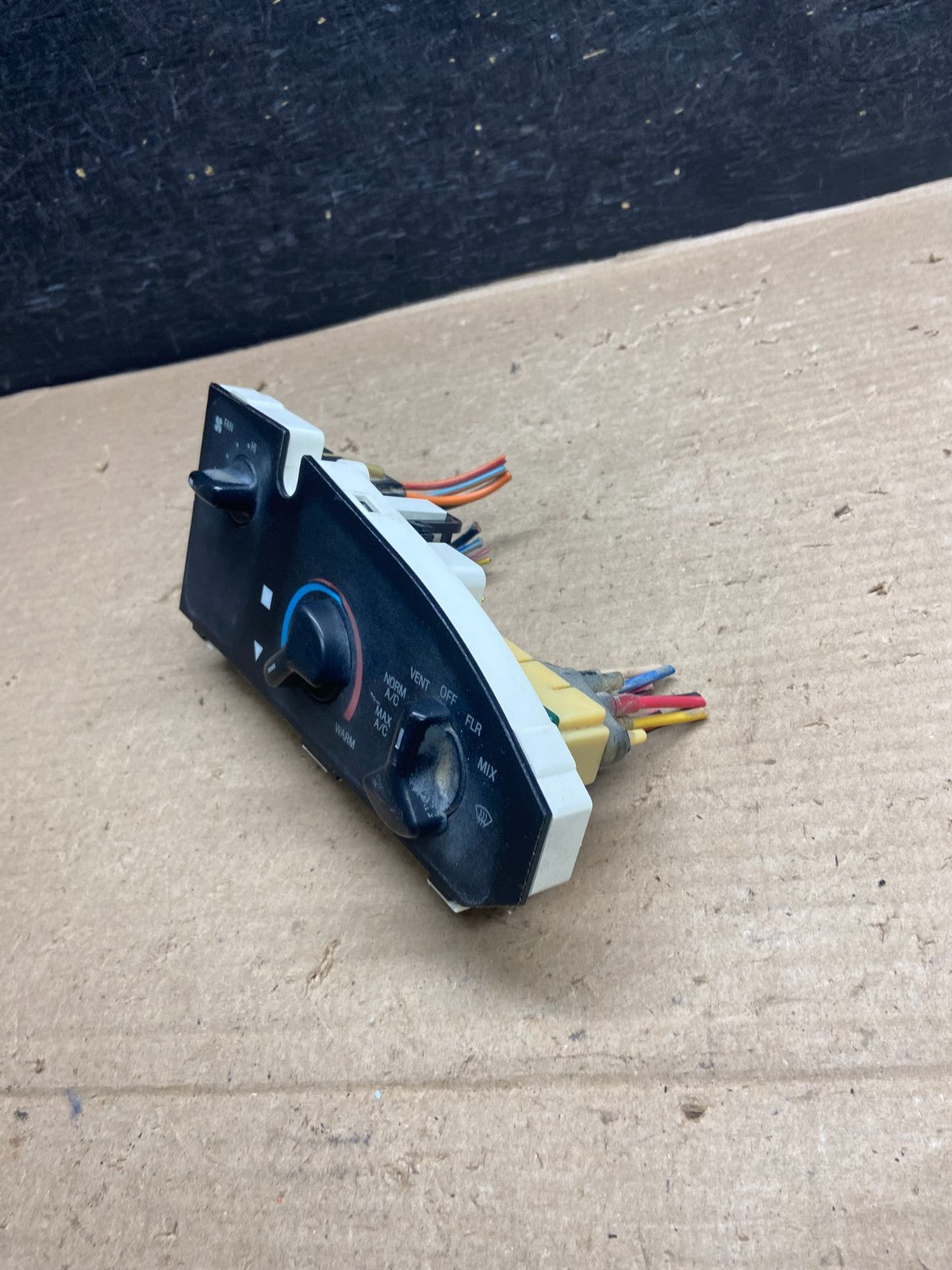 1997-2014 Ford Van Econoline E150 E250 Heater Climate Fan Control AH5336 DG2