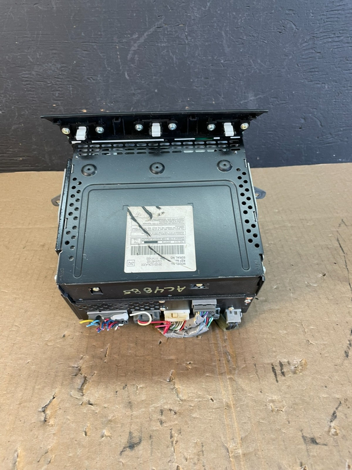 2009 to 2011 Honda Pilot AM FM CD Audio Radio Player Climate Control ac4885 DG4