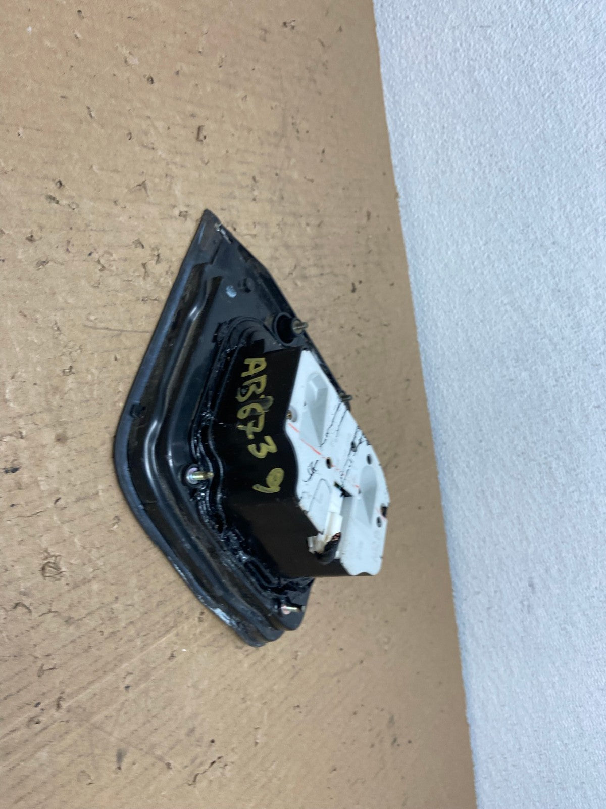 1995 1996 Nissan Maxima Left Driver LH Side Inner Tail Light Oem AB6739 LK3