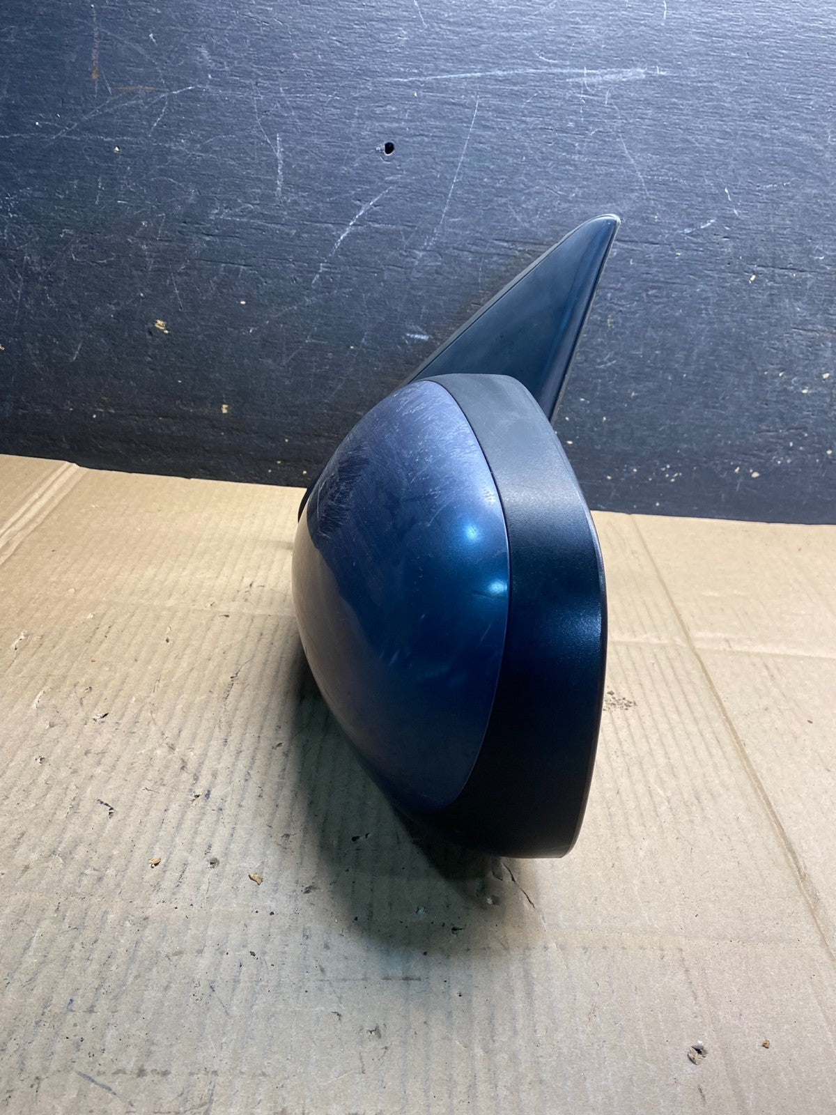2001 to 2006 Toyota Sequoia Left Driver View Door Mirror OEM AB0589 MS9