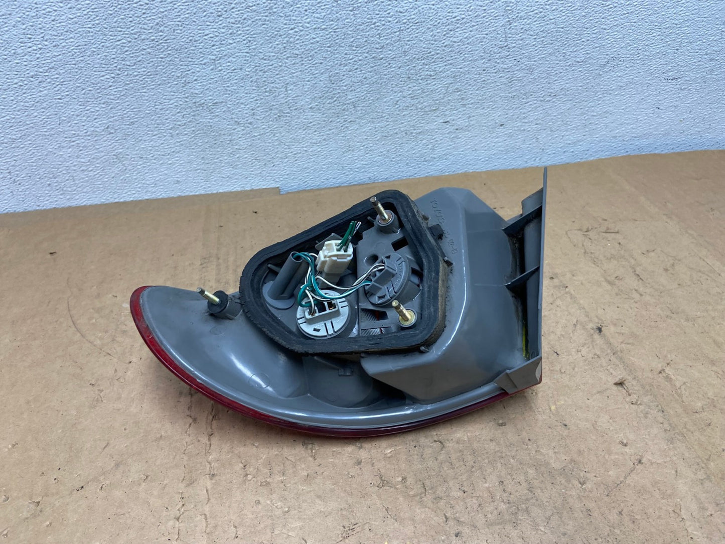 1998 1999 2000 Toyota Corolla Left Driver Lh Side Tail light AD0604 LK5