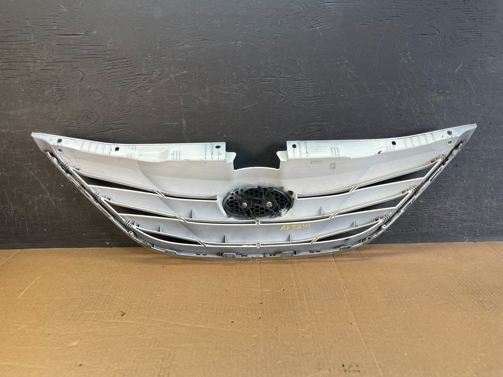 2011 to 2014 Hyundai Sonata Front Upper Grill Grille AF5241 DW3