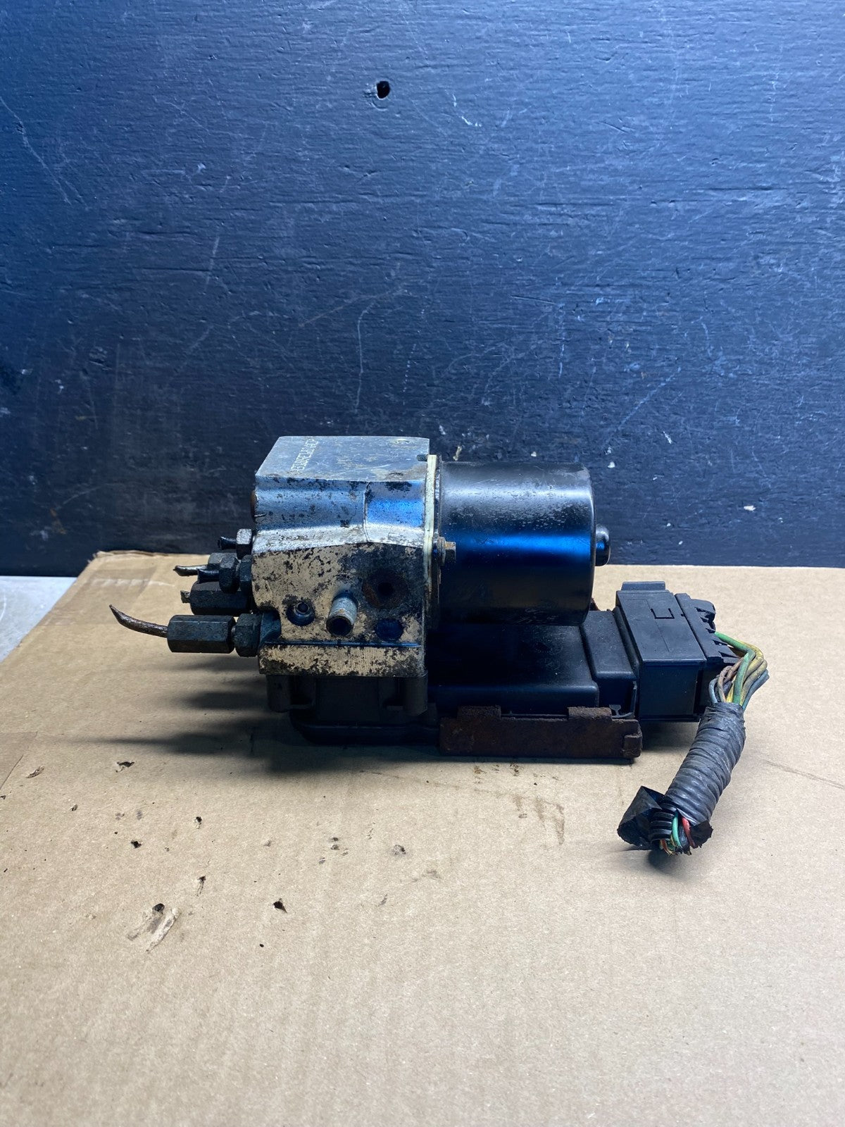 2003 - 2007 Ford E250 E350 ABS Anti Lock Brake Pump Module af8931 DG4