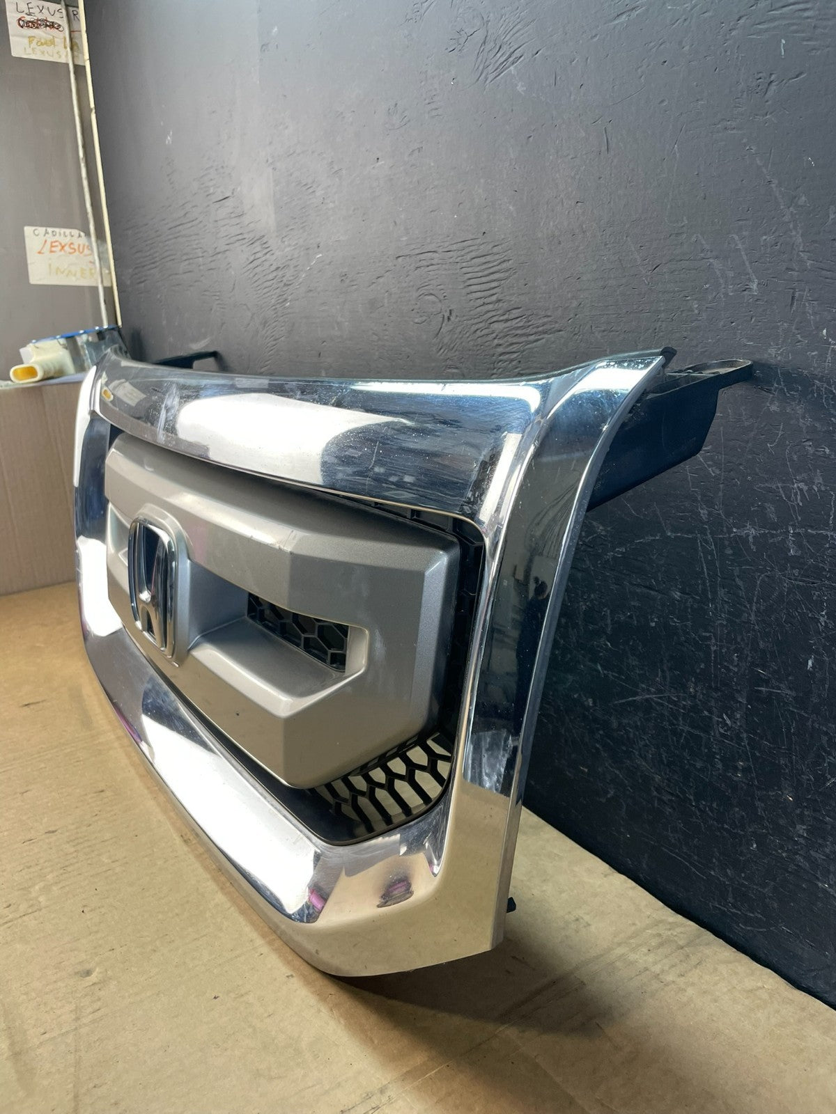 2009 to 2011 Honda Pilot Front Upper Grill Grille AC5159 DG1