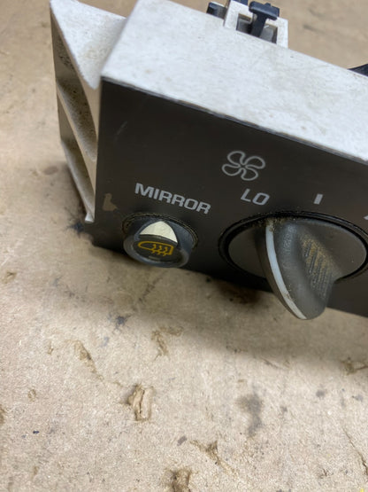 2001 - 2007 GMC Chevrolet Express 1500 Climate Control A/C u4829 DG1