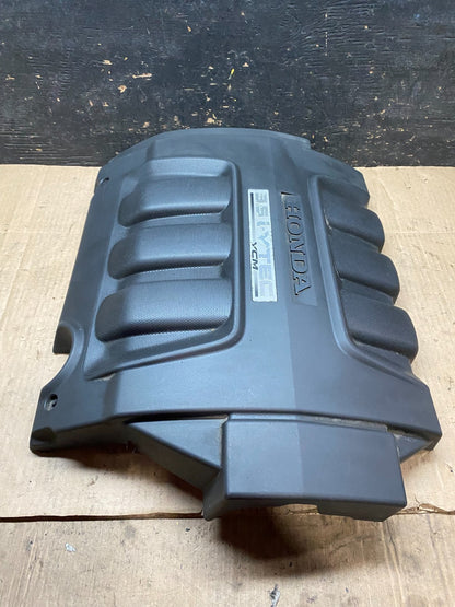 2005 to 2007 Honda Odyssey Black Engine Cover u6321 DG2
