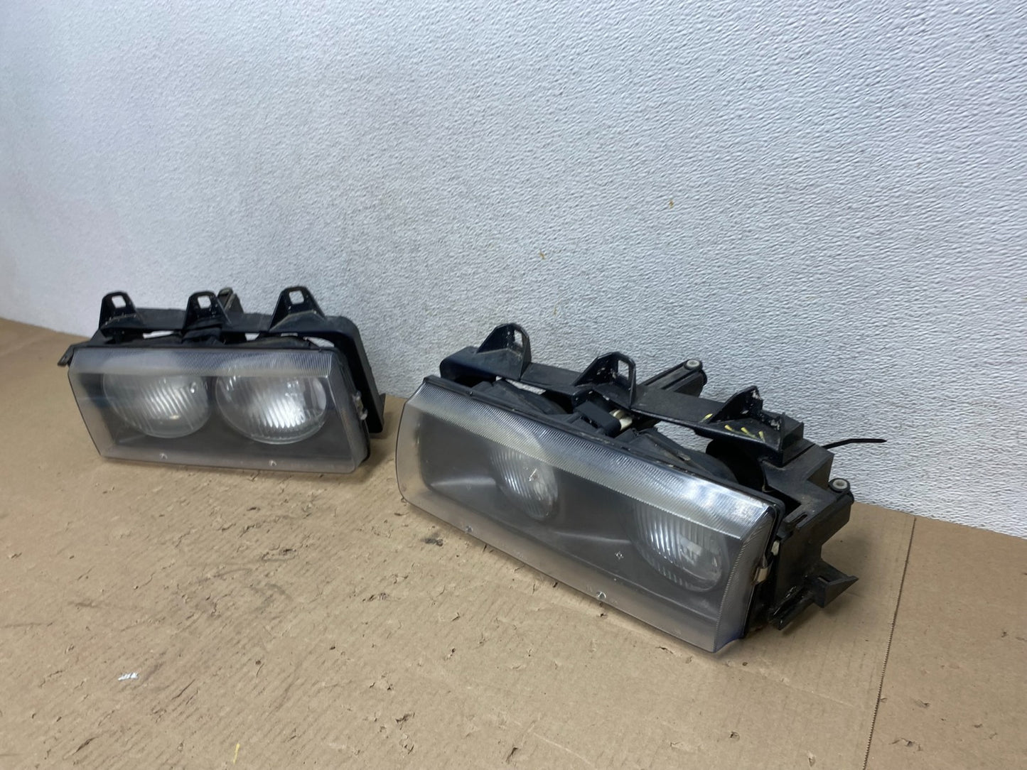 1992 to 1999 Bmw E36 318i 328i Left+Right Halogen Headlights AG6536 DW1