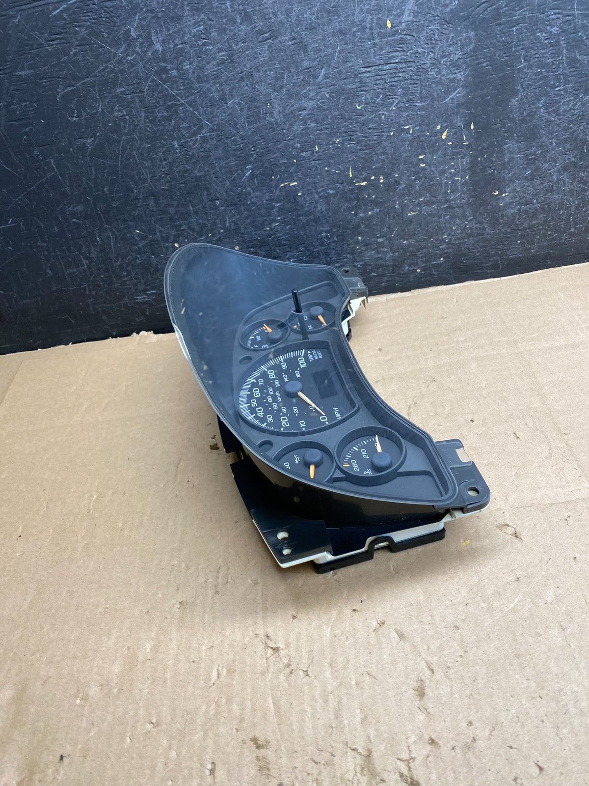 2003 to 2007 Chevrolet Express Speedometer Cluster Gauge ai3068 DG1