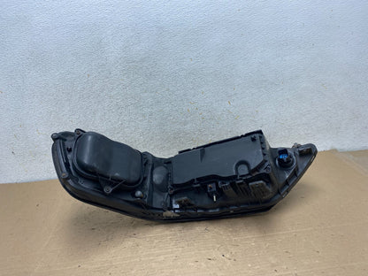 2005 to 2011 Lincoln Town Car Right Passenger Rh Side Headlight AI0897 DW6