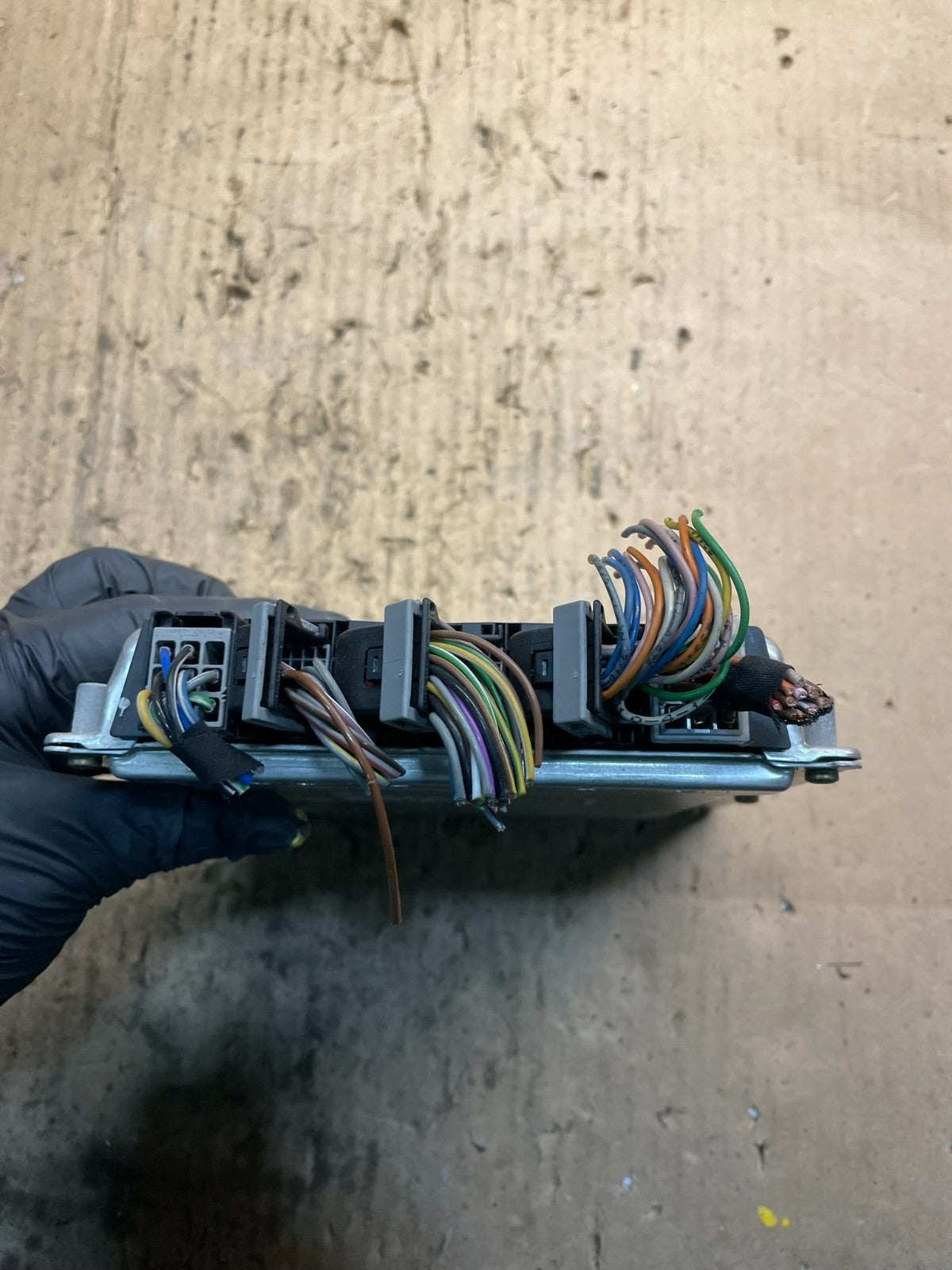 1999 to 2005 Mercedes E320 CLK320 Engine Control Unit ECU Module Oem T2931 DG1