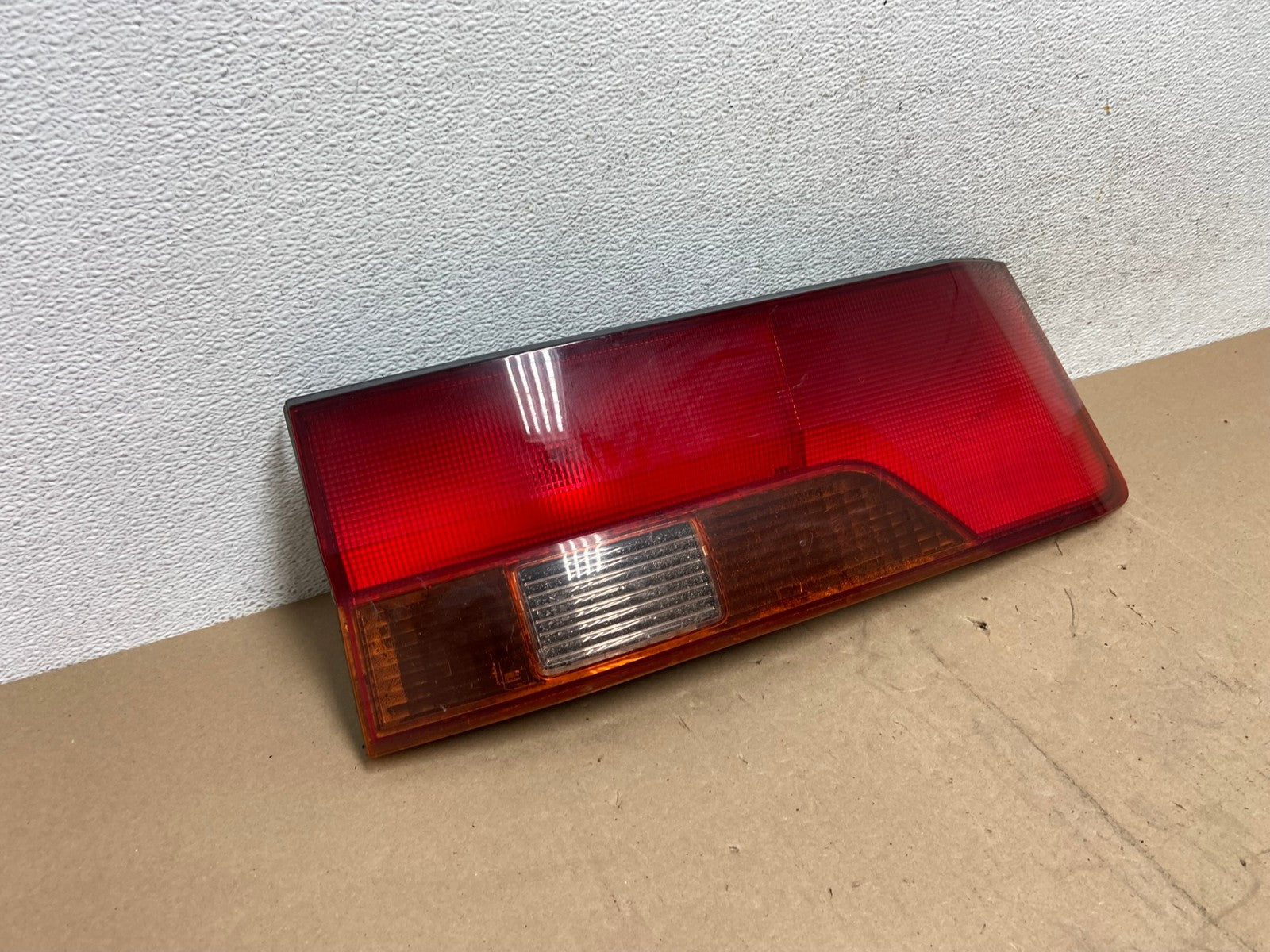 1999 2000 2001 Honda Odyssey Left Driver LH Tail Light Inner AE6734 LK2