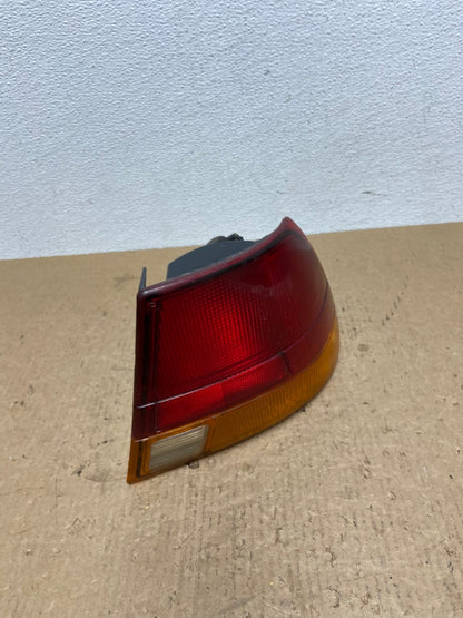 1997-1999 Saturn SL SL1 Sedan Right Passenger RH Side Tail Light OEM AC1545 LK2