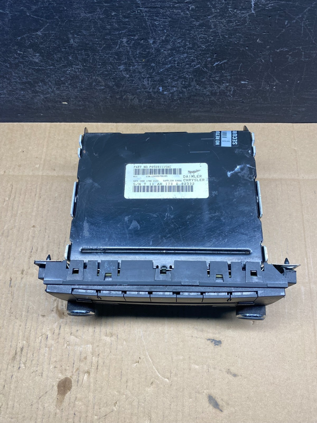 2007-2012 Chrysler Dodge Jeep Ram Radio CD MP3 AUX Receiver AD5052 DG3