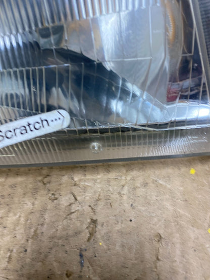 1996 to 1998 Mazda MPV Right Passenger RH Headlight OEM O5887 DW4