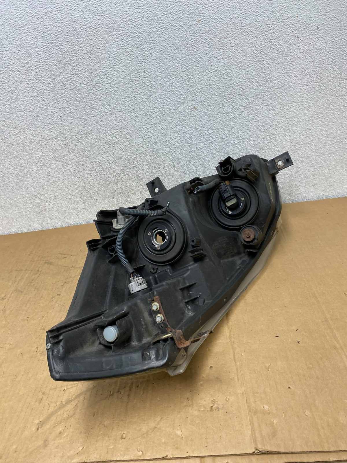 2004 to 2009 Nissan Quest Right Passenger RH Black Headlight AC8597 DW5