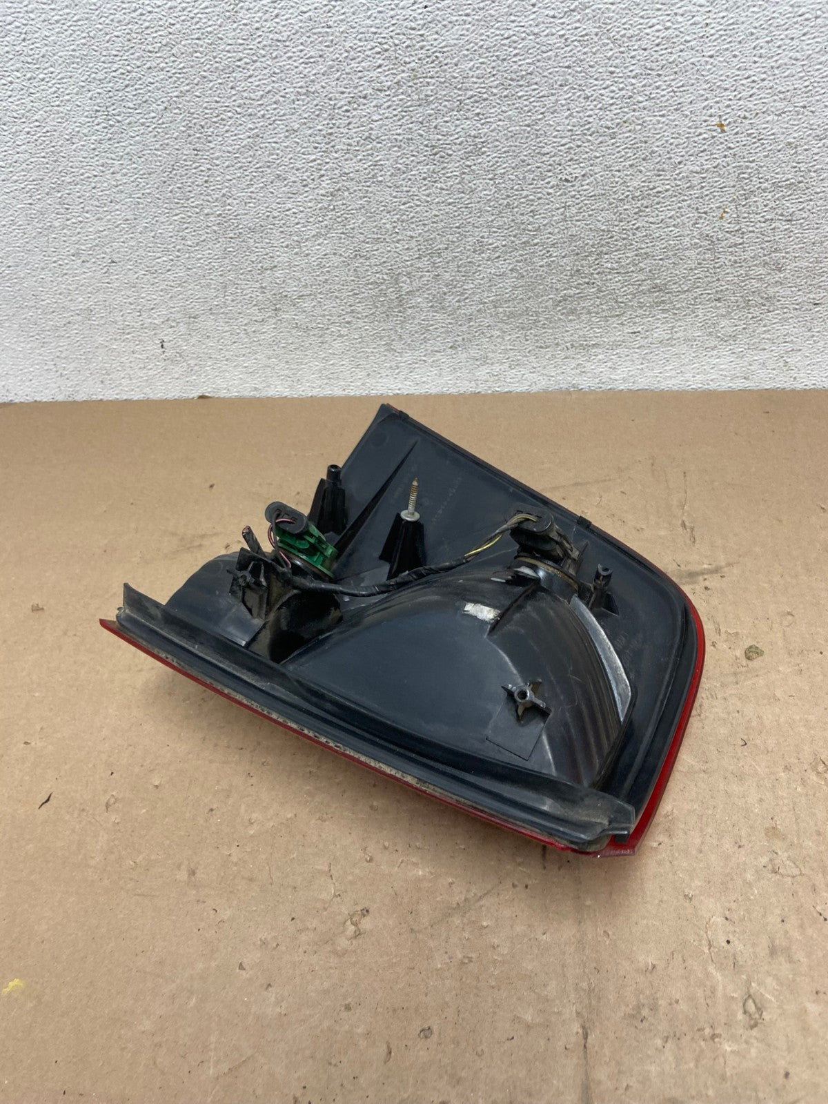 2002 to 2005 Ford Explorer Right Passenger Rh Side Tail light AG4780 LK5