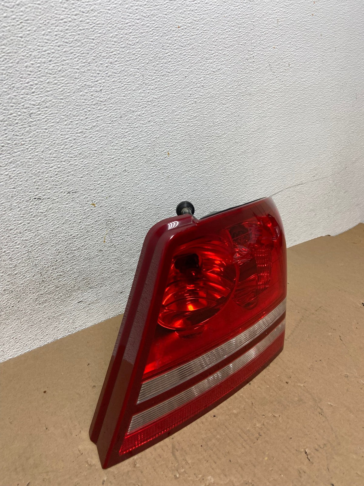 2008 2009 2010 Dodge Avenger Right Passenger Rh Side Tail Light AD6532 LK2