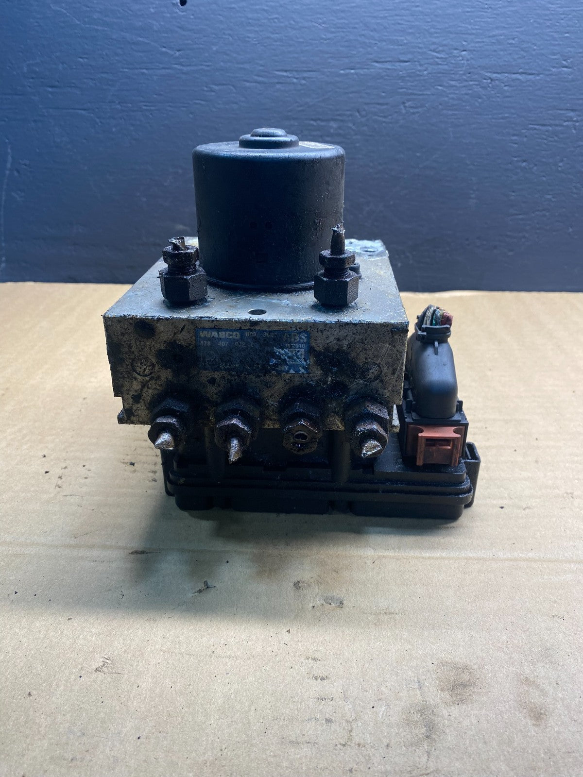 Wabco ABS Pump Hydraulic W/ Module P/N 4460470002 ab7374 DG5