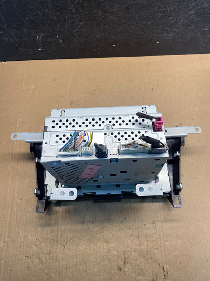 2015 to 2016 Nissan Rogue AM FM XM Radio CD Player Screen Receiver AE7817 DW5