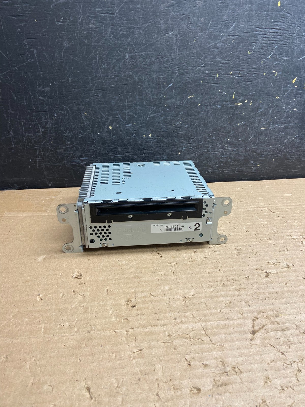 2013 to 2014 Ford Edge AM/FM Radio Reciever ag8516 DG0