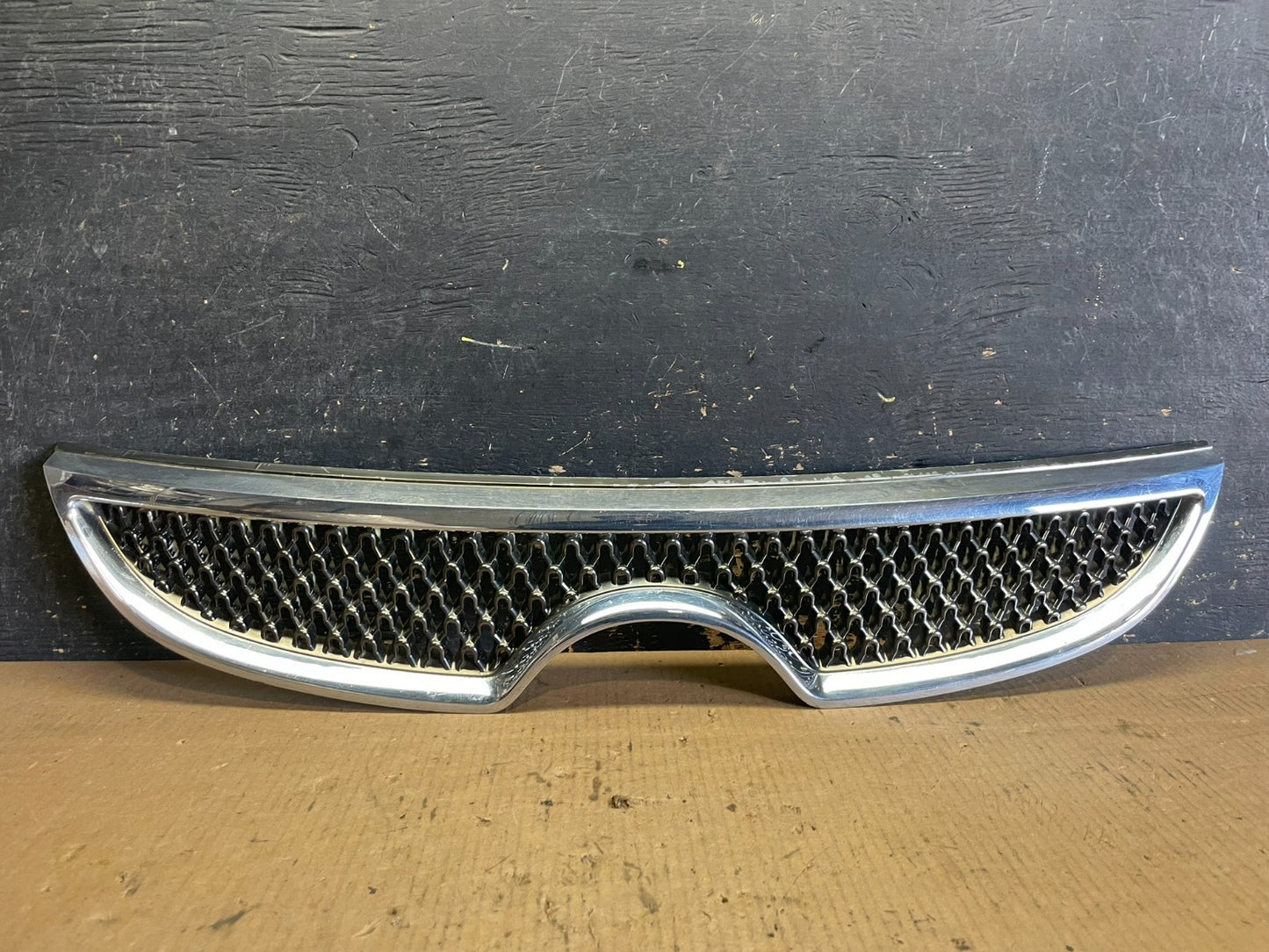2007 to 2011 Hyundai Veracruz Chrome Grille Grill OEM AA5975 DG0