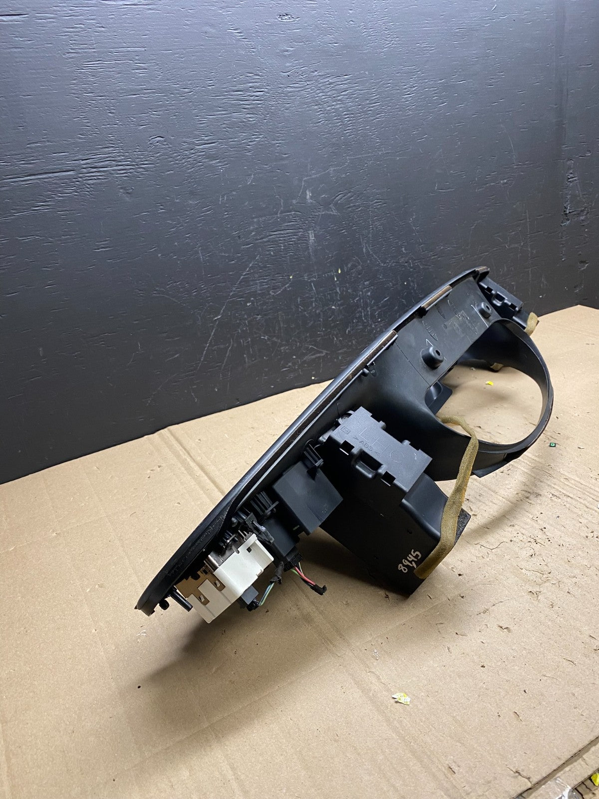 1998 to 2001 Lincoln Continental  Speedometer Dash Bezel Air Vent ab9053  DG2