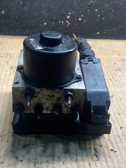 2002 to 2005 Mercedes W163 ML320 ML350 ABS Anti Lock Brake Pump Module Y4297 DG0