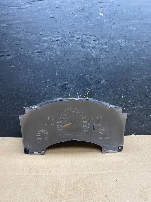 1996 to 2000 Chevrolet Express Speedometer Cluster Gauge OEM Y9986 DG0