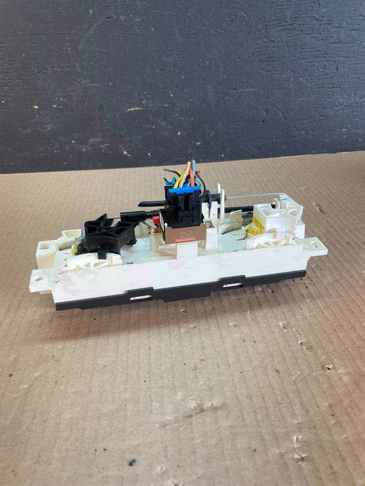 2004 to 2008 GMC Chevrolet Canyon Colorado Climate Control A/C Panel ae3450 DG5