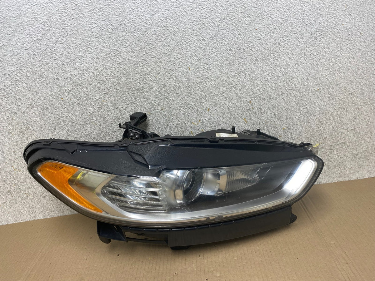 2013 to 2016 Ford Fusion Right Passenger Rh Side Headlight AI9477 LK0