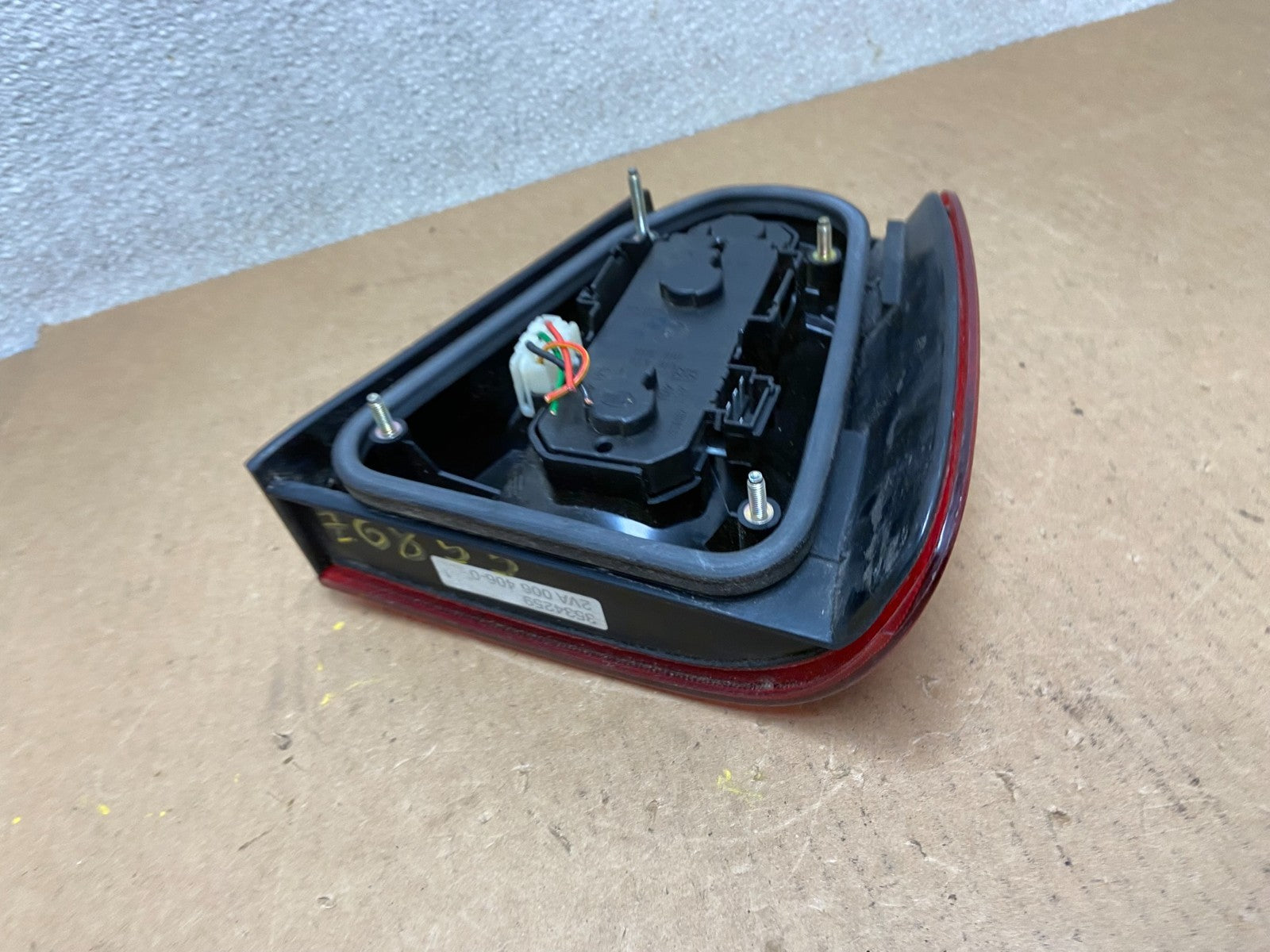1991 to 1995 Volvo 940 960 Left Driver LH Side Tail Light Oem z6855 DG5