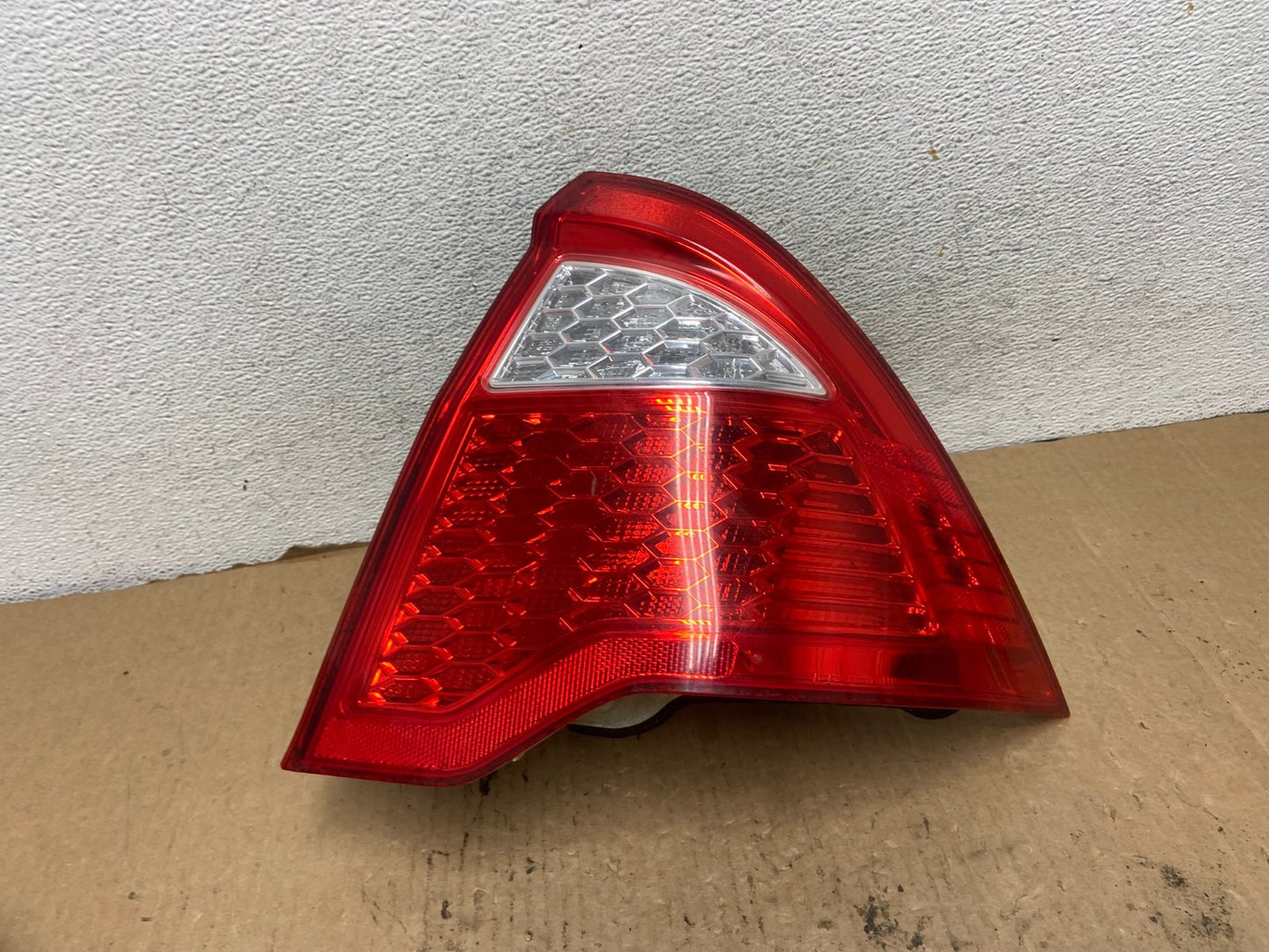 2010 2011 2012 Ford Fusion Right Passenger Side Tail Light AG2316 LK0