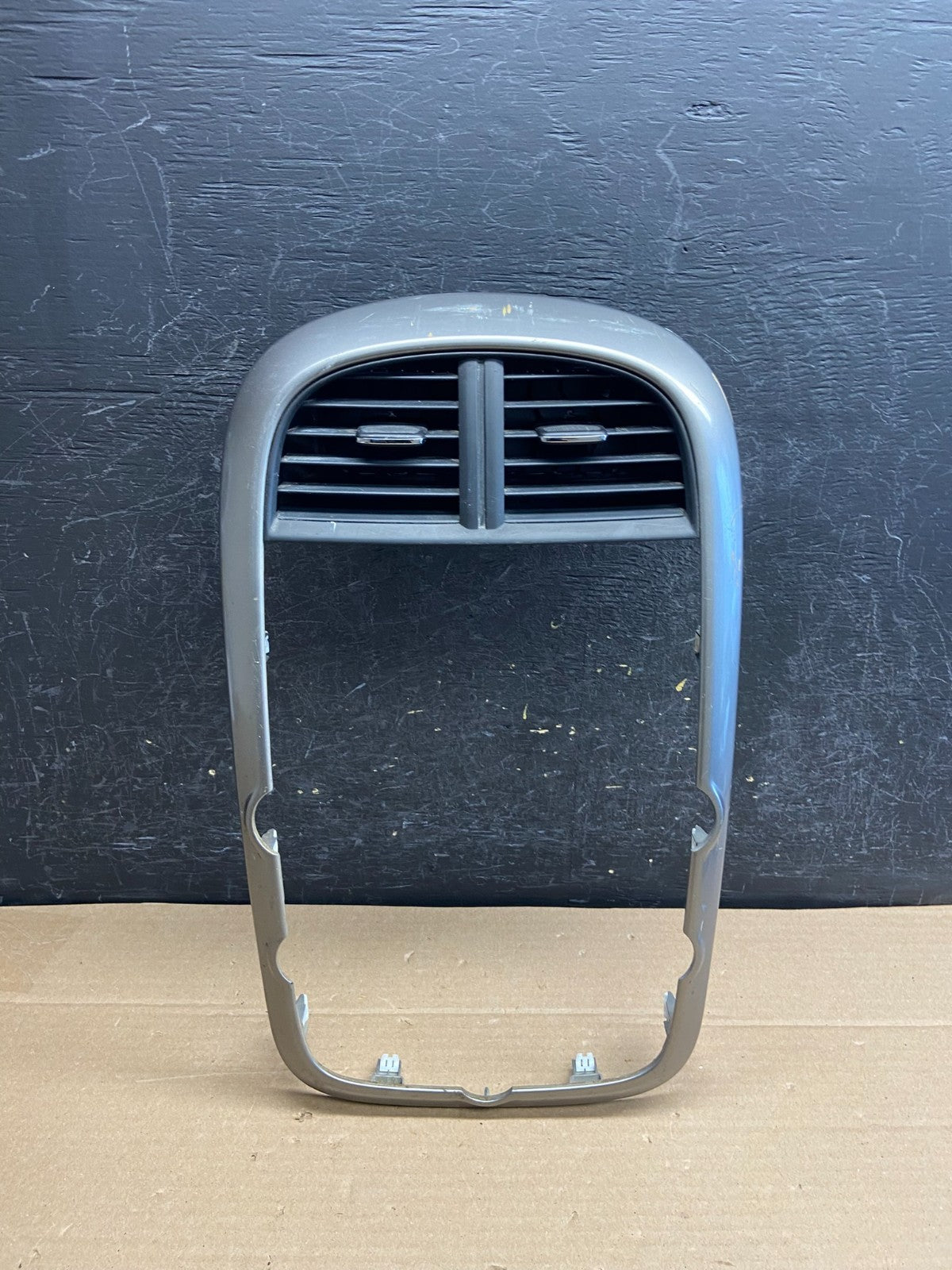 2013-2016 Chevrolet Malibu Center Radio Switch Air Vent Trim Bezel AG5129 DG0