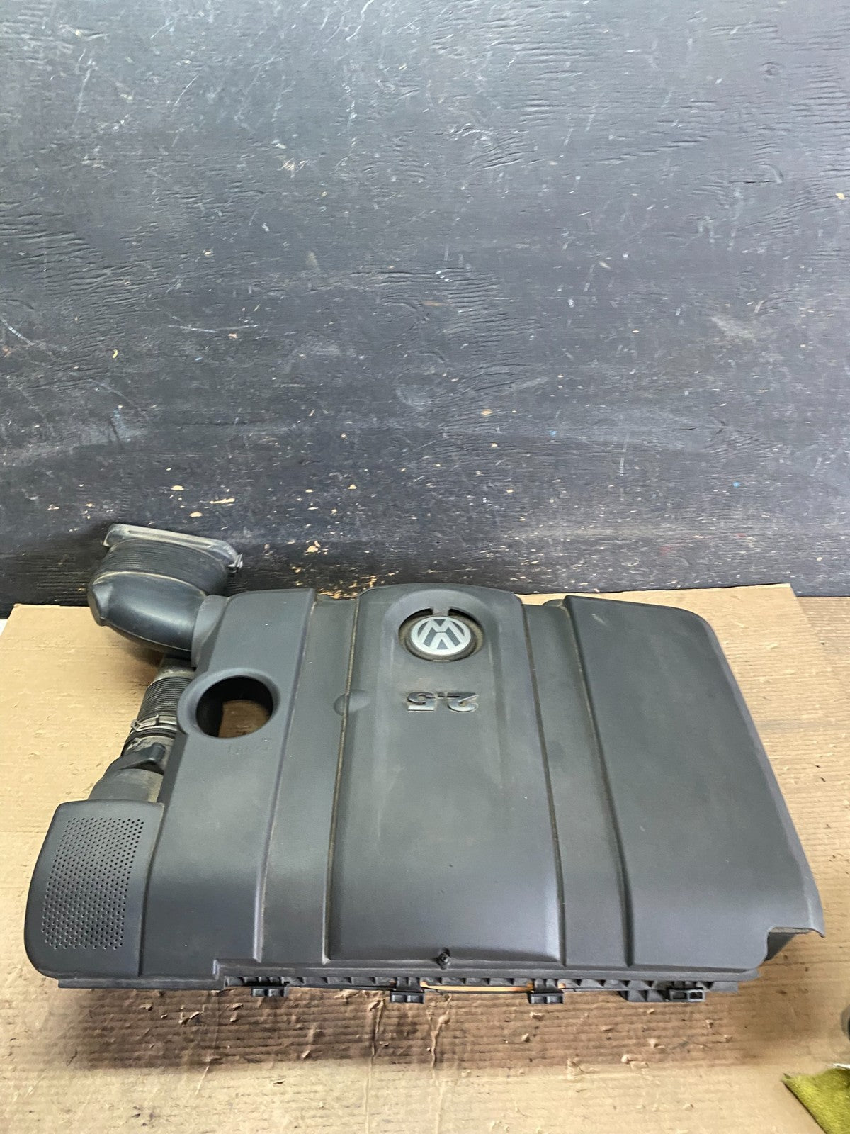2005 - 2008 Volkswagen Jetta Beetle 2.5L Passat Engine Cover 07k129601G R5104 DG1